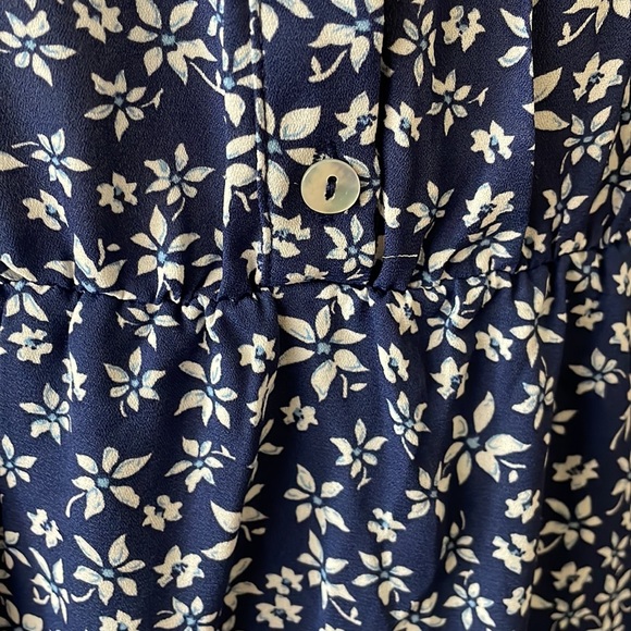 Bobeau Floral Long Sleeve Midi Dress. - Picture 6 of 12